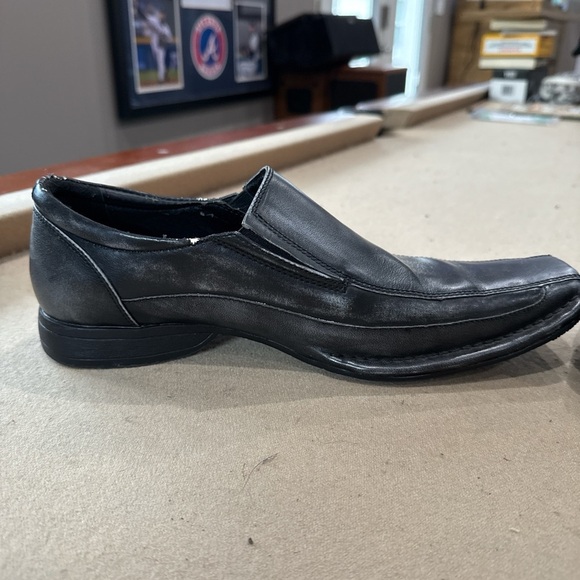 Rock & Republic Black Leather Slip-On Loafers - Picture 5 of 7